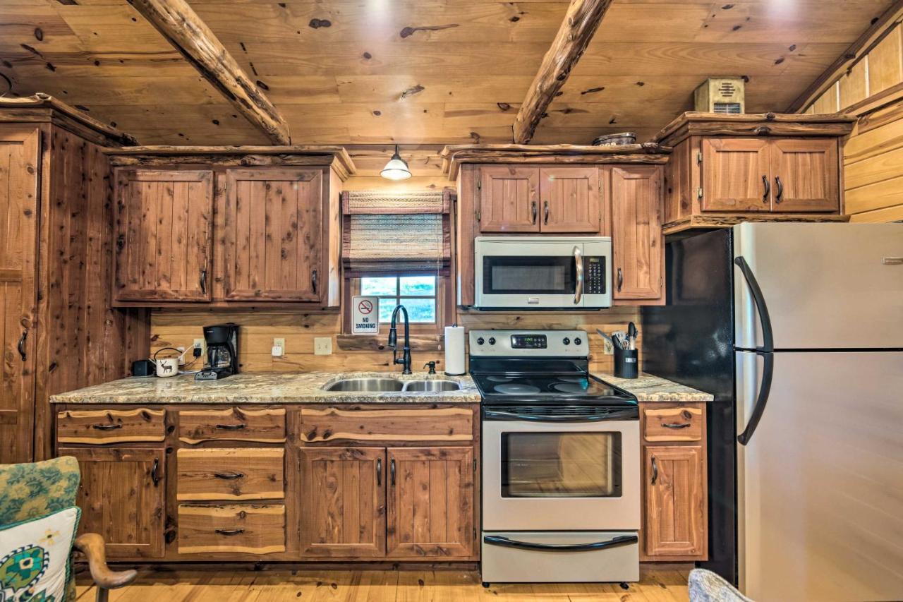 New The Deer Cabin Peaceful Refuge In East Texas Ben Wheeler Buitenkant foto