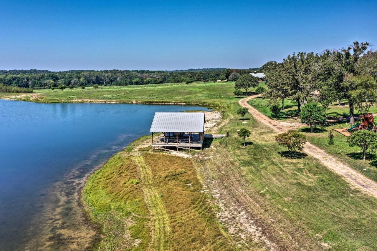 New The Deer Cabin Peaceful Refuge In East Texas Ben Wheeler Buitenkant foto